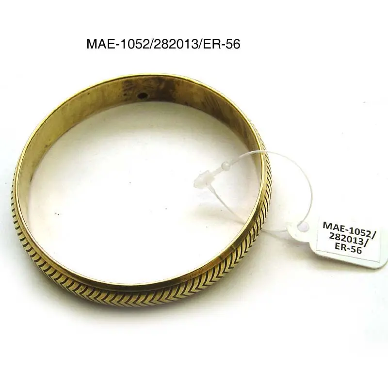 MAE-1052